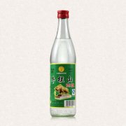 <b>牛栏山固液法白酒冒充陈酿白酒！涉嫌欺诈消费者！</b>